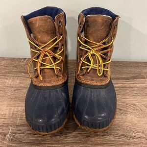 SOREL waterproof duck boots, size 7, navy and brown leather